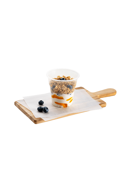 Γιαούρτι στραγγιστό με μέλι, γκρανόλα και φρούτα του δάσους
